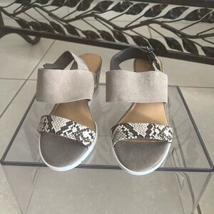 Crown Vintage New Stylish Gray  and Snakeskin Women's Sandals